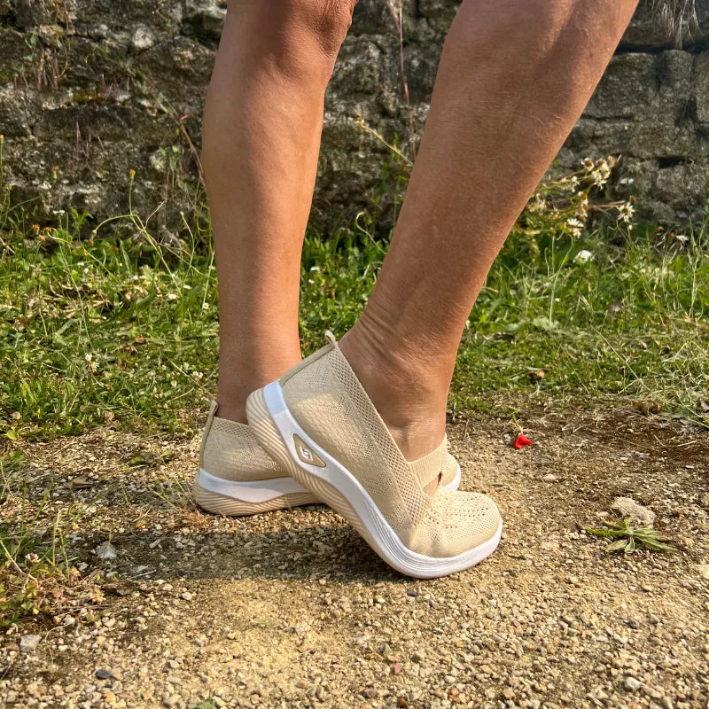 Bynovella | Orthopaedic Shoes - CuroStep