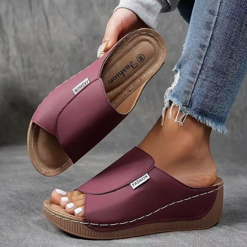 ByNovella | Orthopaedic Non Slip Sandals - CuroStep