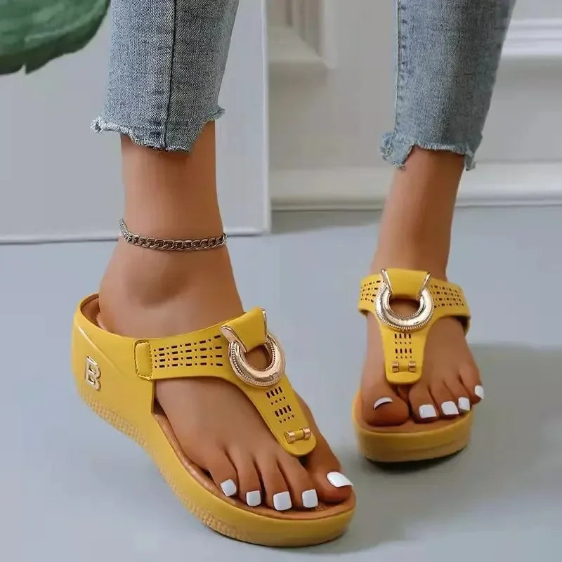 Summer Sandals Women 2024 Big Size Platform Wedges Sandals Slippers Non-Slip Open Toe Flip Flops Ladies Comfortable Beach Shoes - CuroStep