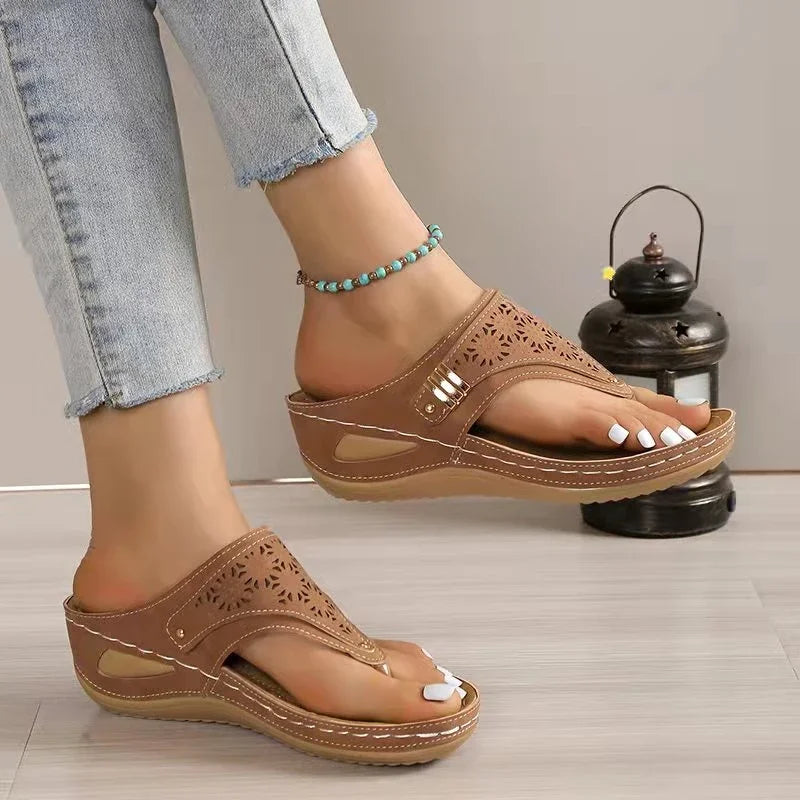 Bynovella | Liora Orthopaedic Sandals - CuroStep